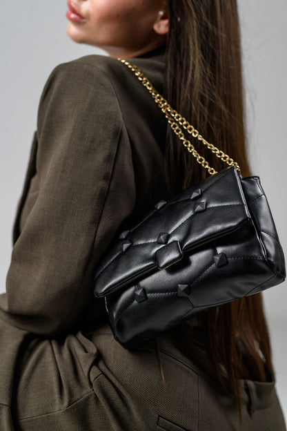 Geanta dama neagra FATALI Kira – geanta medie cu lant auriu, stil casual urban.