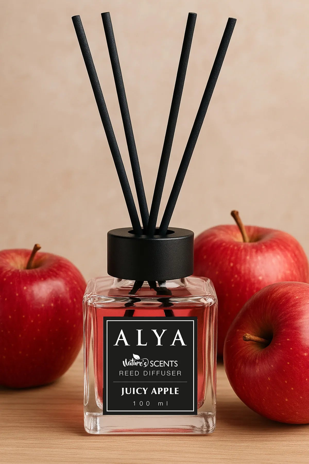 Odorizant de Cameră JUICY APPLE – ALYA | Reed Diffuser cu Bețișoare din Ratan – 100 ml